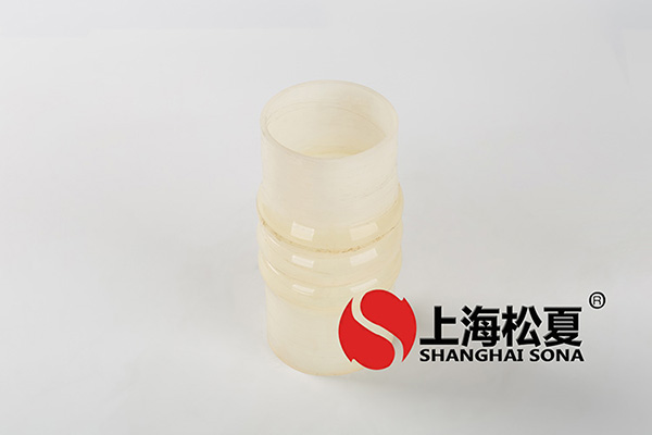 白色卡箍矽美女叼嘿视频在线观看