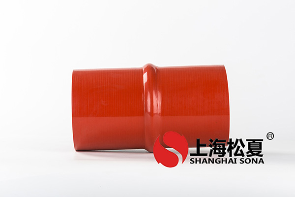 異徑卡箍美女叼嘿视频在线观看